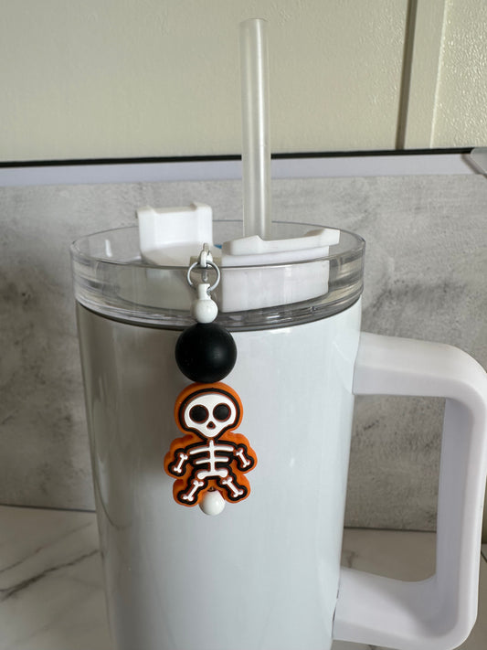 Straw charms
