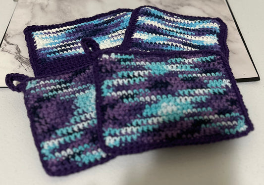 Pot holders and hot pads -